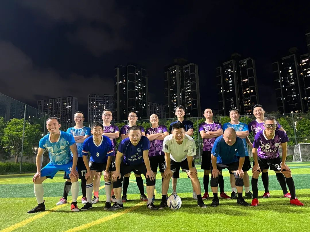 品成足球隊員們風雨無阻,協同共進 品成足球隊員們風雨無阻,協同共進