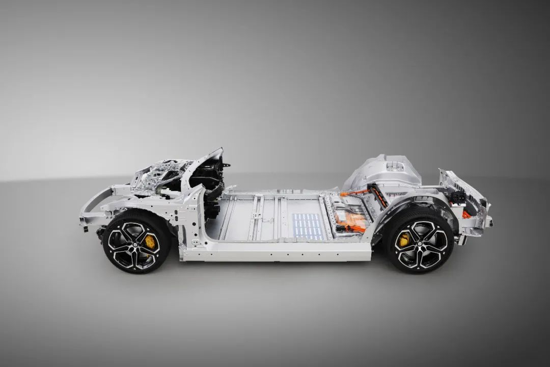 一體化壓鑄大幅減少車身的零件數(shù)量和連接焊點(diǎn)數(shù)量 一體化壓鑄大幅減少車身的零件數(shù)量和連接焊點(diǎn)數(shù)量